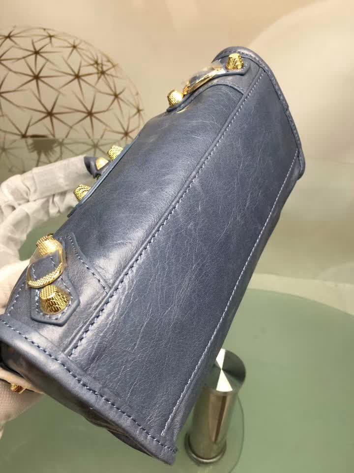 BALENCIAG巴黎世家 義大利進口 原版油蠟頭層牛皮 香皮小銀釘 時尚百搭 手提肩背斜挎包  BL1572